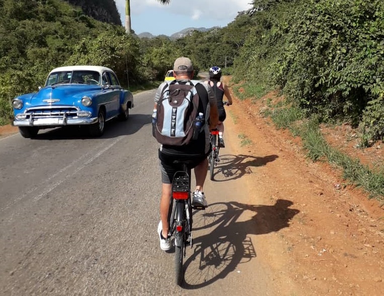 Descubre la Magia de los Tours en Bicicleta por La Habana: Una Aventura Inolvidable